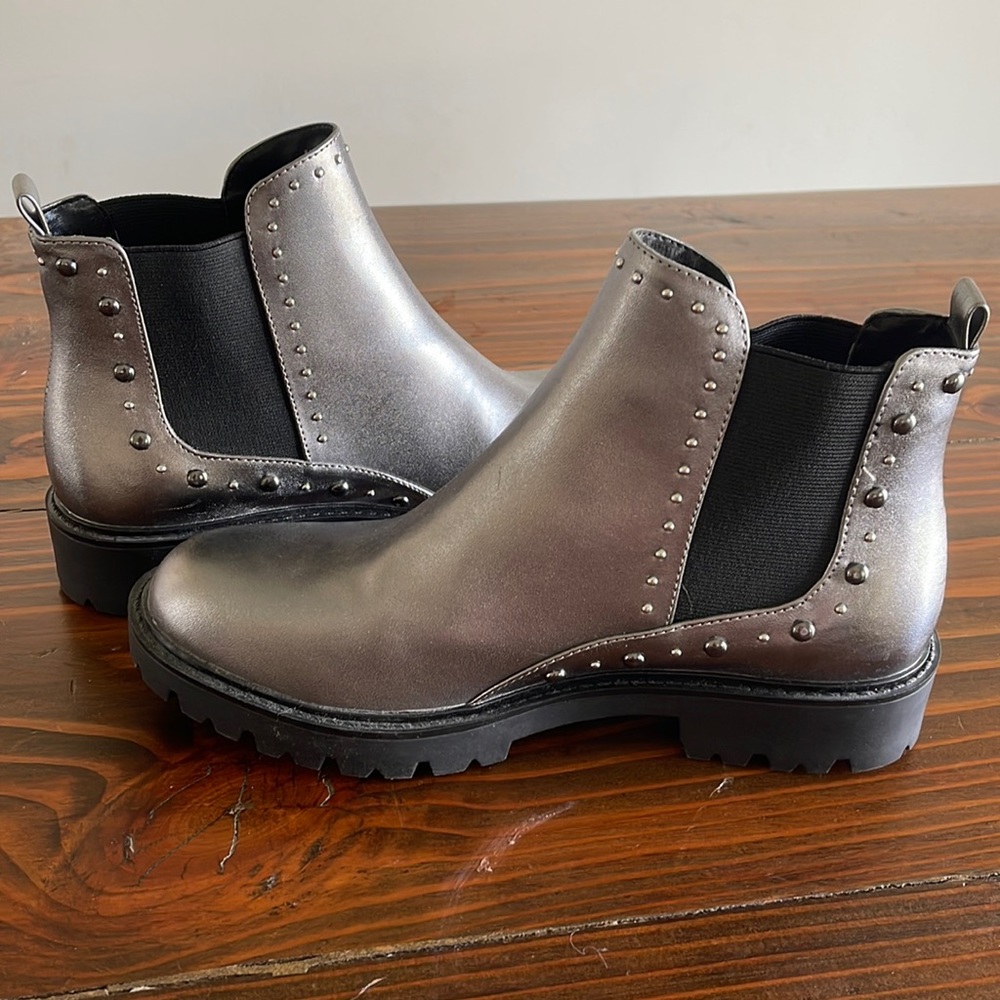Metallic ankle boots